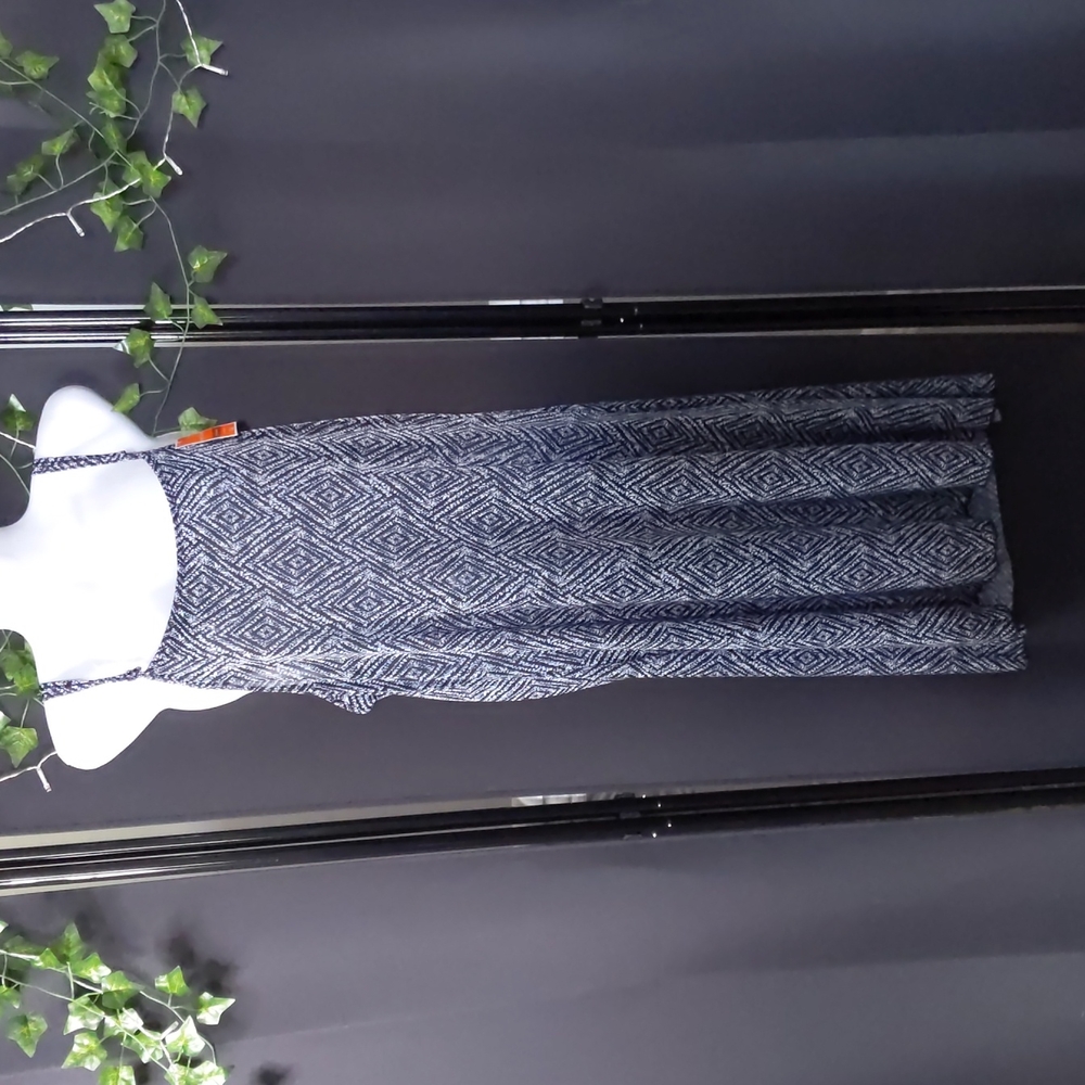 Women's Knee length Dress. XL.